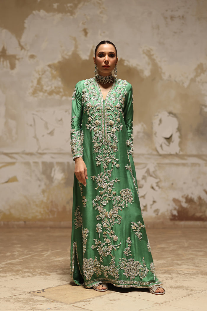 Nida Azwer-Nia